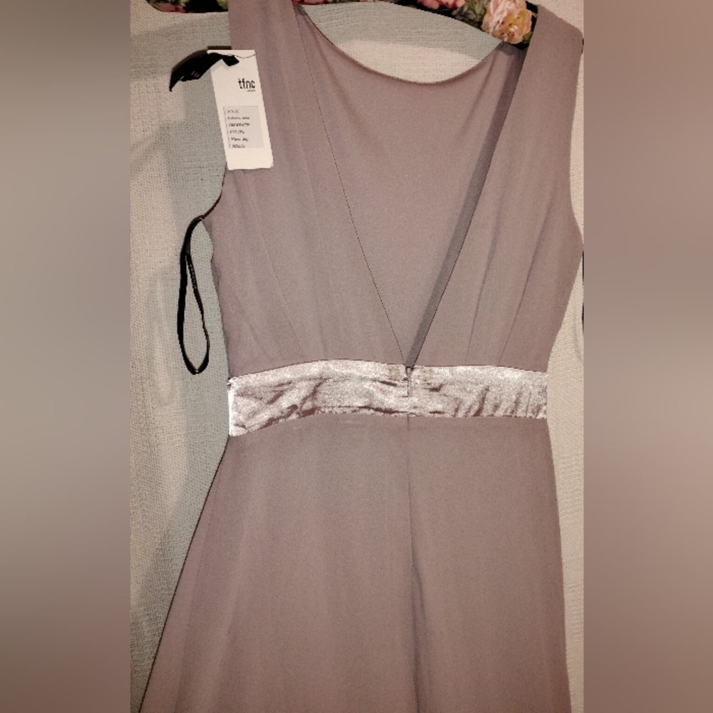 Tfnc London Elegant Gray Sleeveless Dress Size 10 - Picture 2 of 9